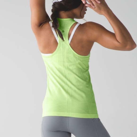 🌸Spring Sale 50% Off🌸 Lululemon Swiftly Tech Neon Green - Picture 1 of 11